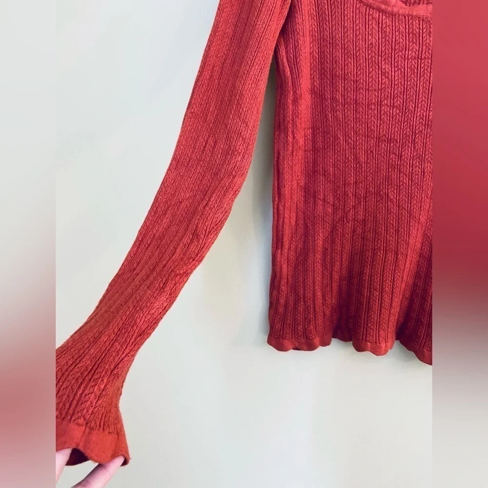 Ryegrass Lightweight Scoop Neck Sweater Featuring Scalloped Hems Size Small - Picture 3 of 7